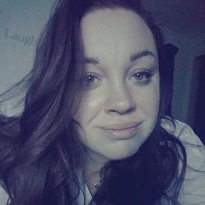 Meet your Posher, Cassandra